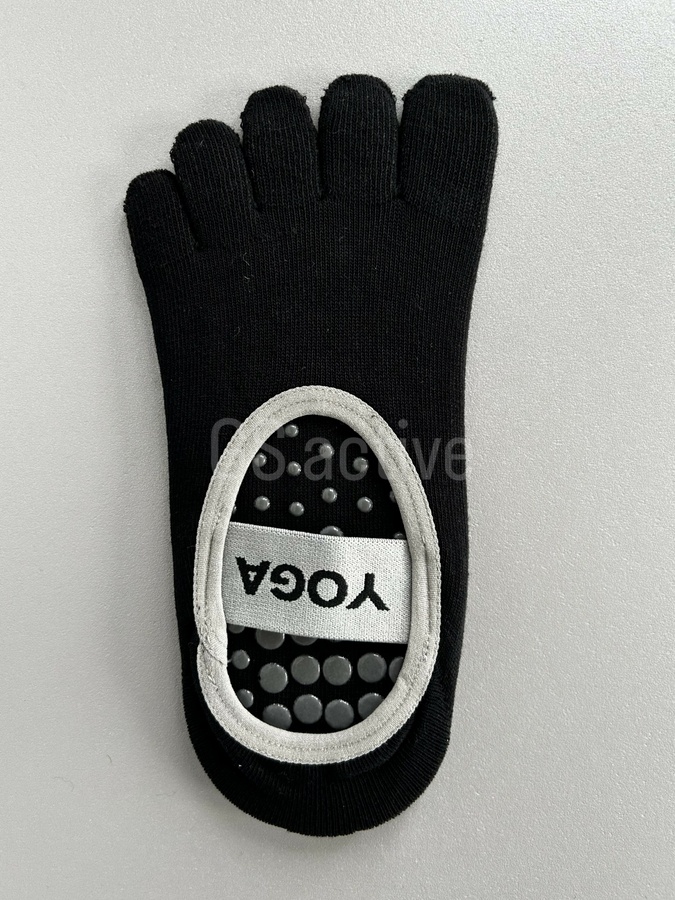 Шкарпетки спортивні з пальцями для йоги, пілатесу, фітнесу чорні Yoga  socks black фото